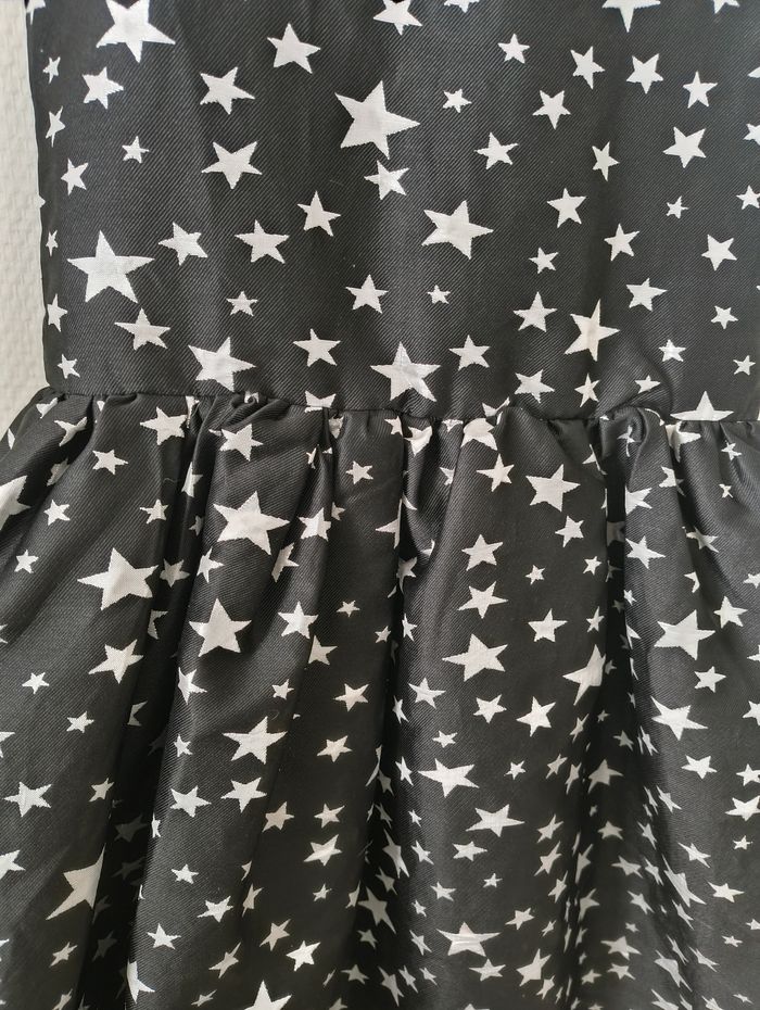 Robe fille taille 9/10ans - photo numéro 2