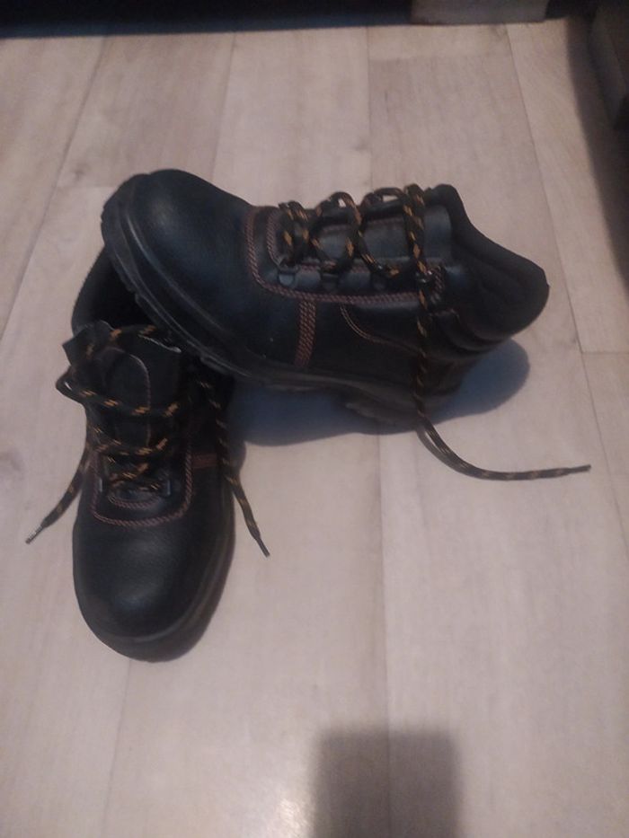Chaussures de sécurité - photo numéro 2