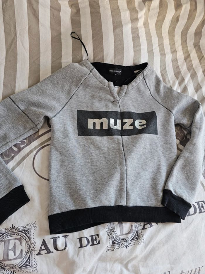 Sweat gris Astrid Black Labell taille 36 - photo numéro 3