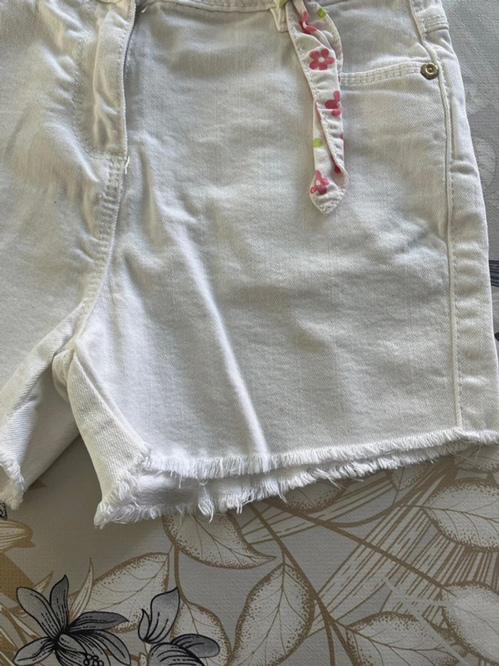 Short jean blanc 4 ans - photo numéro 2
