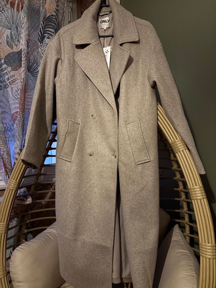 Je vends mon manteau - photo numéro 2