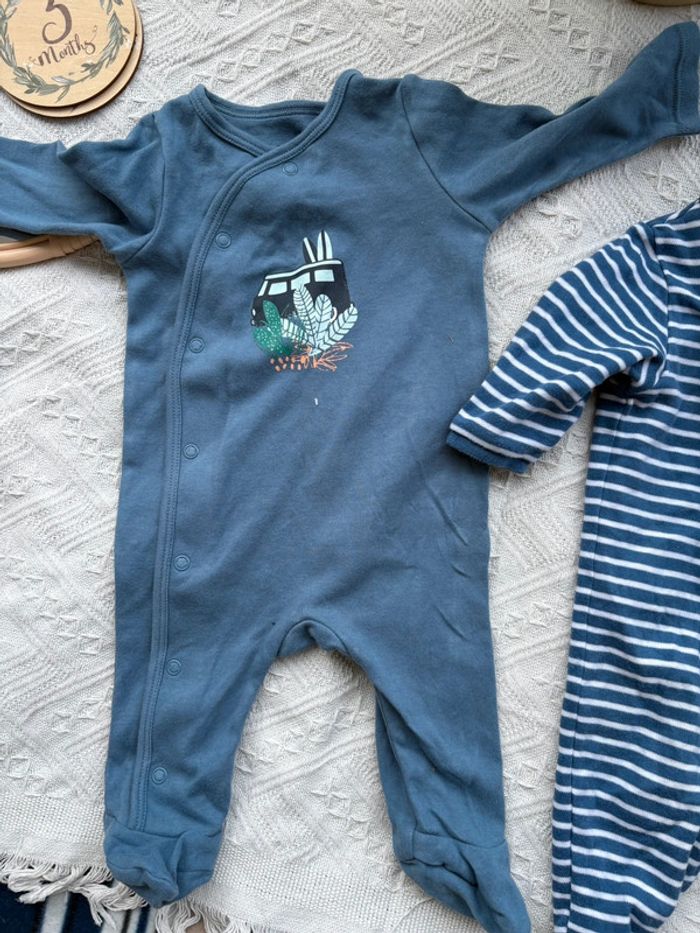 Lot de 4 pyjamas légers cotons, bébé garçon 3 mois. - photo numéro 2