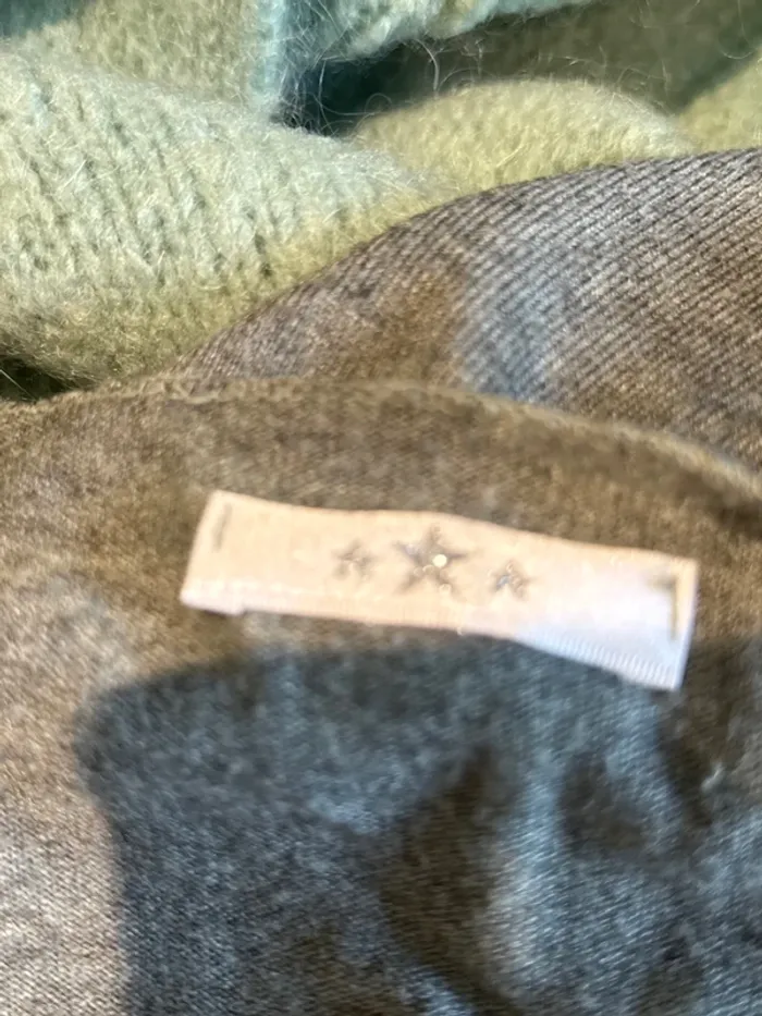 Très joli pull tout doux avec inscription, amour et cœur doré, femme - photo numéro 5