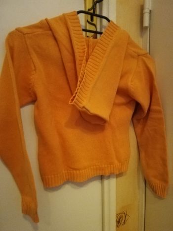 Pull avec capuche 8 ans