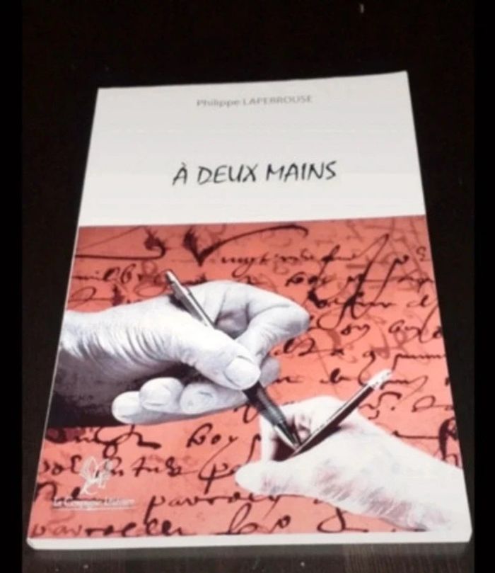 Livre : A deux mains de Philippe Laperrouse
