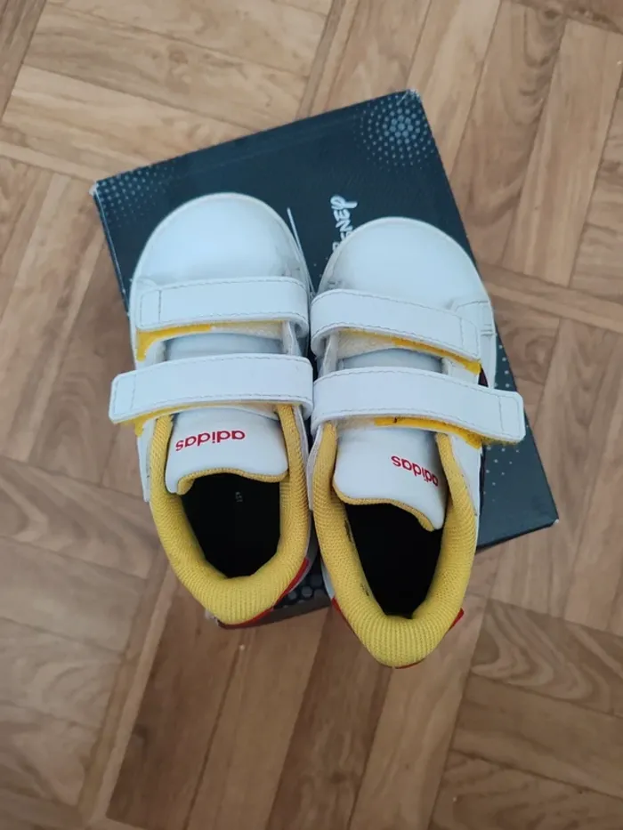 Basket adidas mickey 22 - photo numéro 4