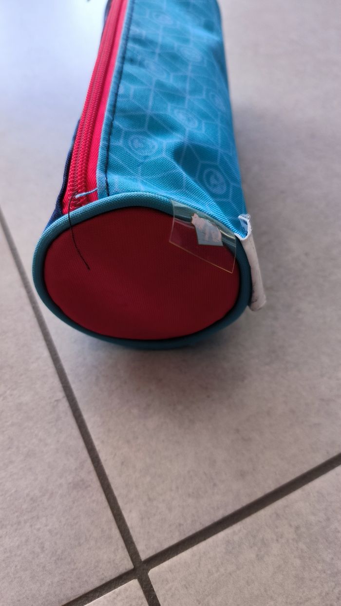 Trousse beyblade - photo numéro 4