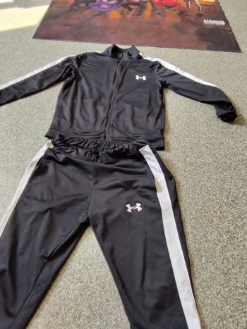 Ensemble under armour