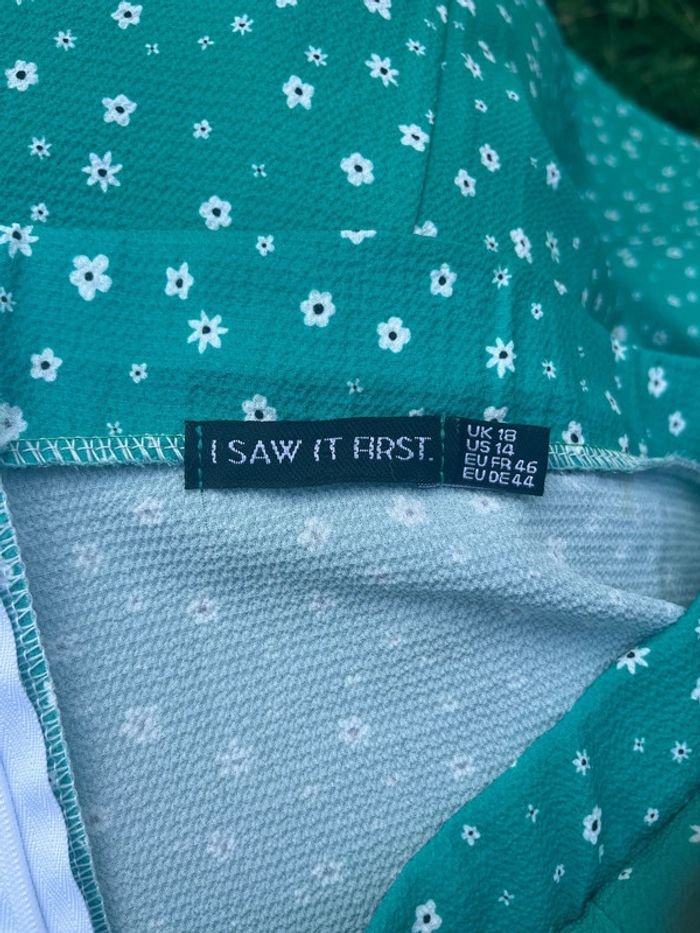 Jupe longue verte fleurie fendue – Marque I Saw It First – Taille 46 - photo numéro 3