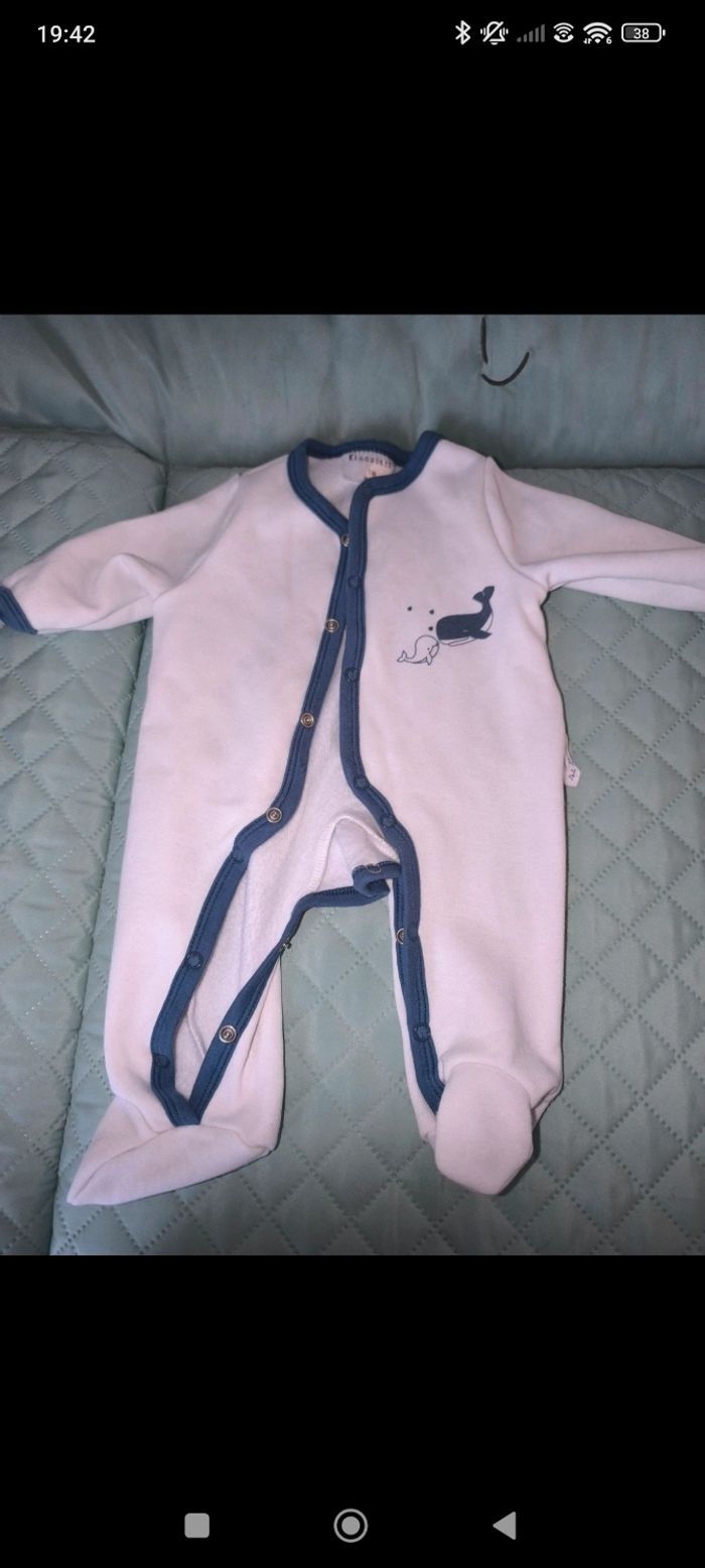 Pyjama 1 mois - photo numéro 2