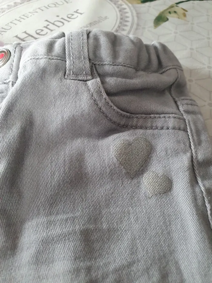Pantalon gris 18 mois - photo numéro 2