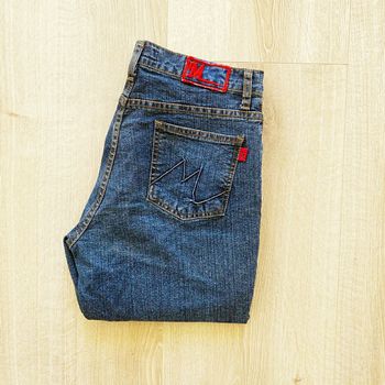 Mayflower Regular Jeans Blue Femme Exclusive Vintage Y2K logo brodé en très bon état (Taille 40)