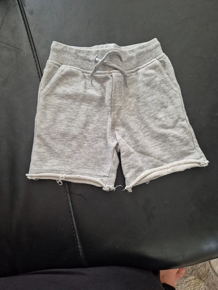 Lot short 3 ans - photo numéro 7