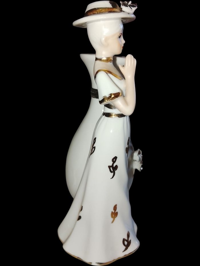 Vase Dame Au Chapeau Porcelaine - photo numéro 8