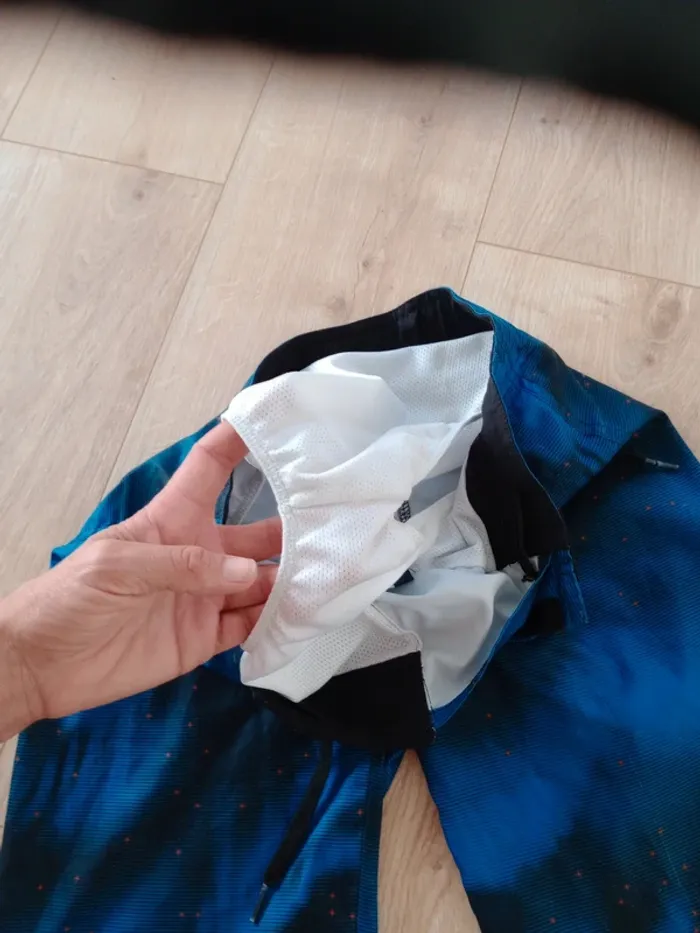 Bermuda 10 ans bleu et noir tribord c26 - photo numéro 6