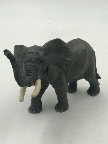 Figurine Éléphant Papo 2006