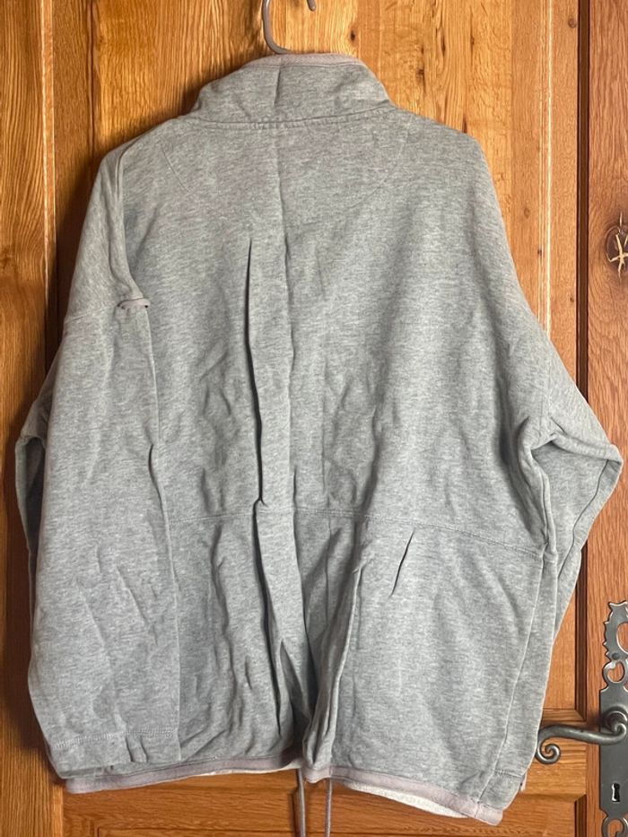 Sweat gris - photo numéro 2