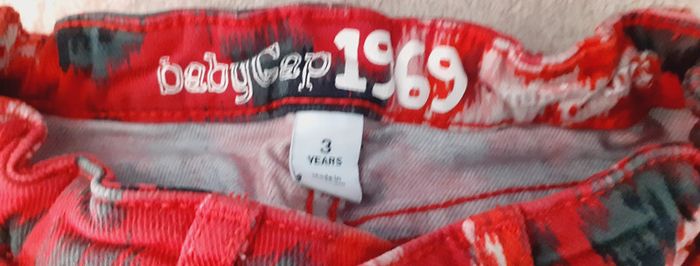 Jean fille 3-4 ans neuf / Baby Gap 1969 - photo numéro 2