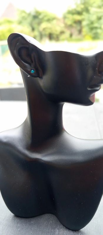 Boucles d'oreille diamant bleu