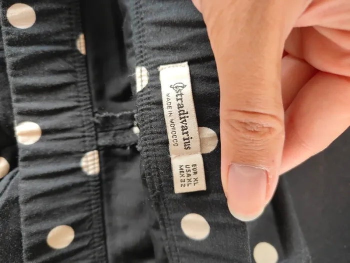 Jupe a pois Stradivarius noire et beige - taille XL - photo numéro 2