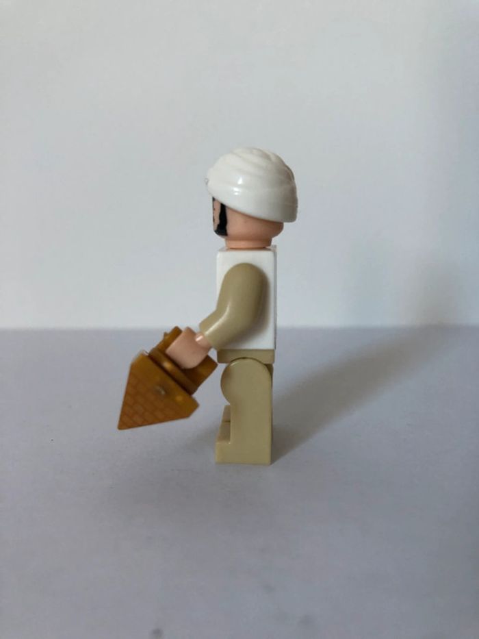 Figurine type lego Salah dans la dernière croisade. Indiana Jones - photo numéro 2
