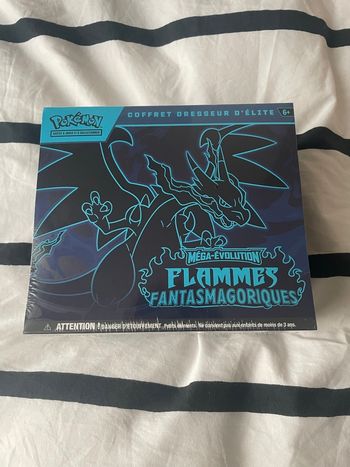 Pokémon Coffret Dresseur ETB ME02 Flammes Fantasmagoriques FR Neuf