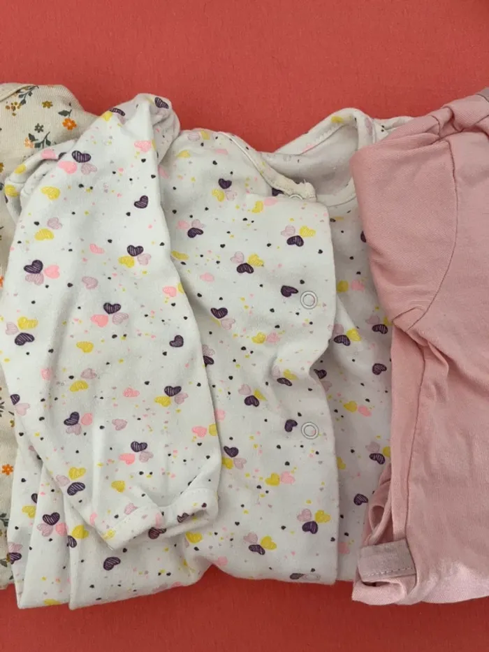 Lot 3 pyjamas légers - photo numéro 2