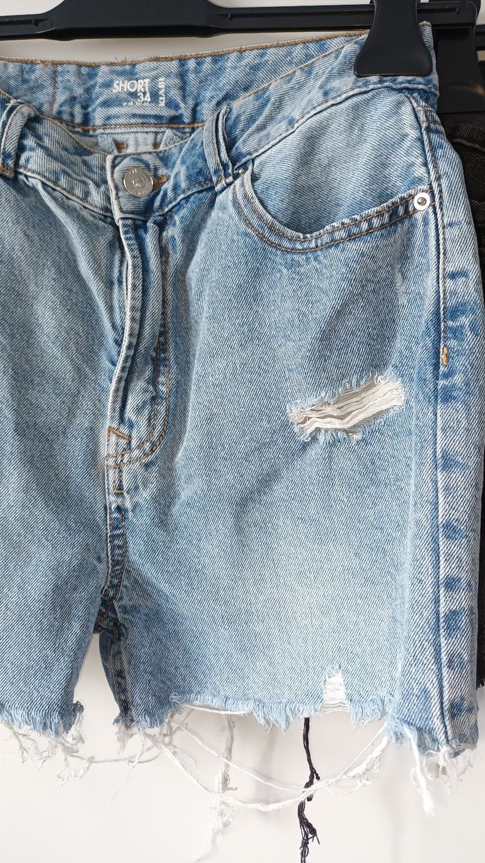Lot de 2 shorts destroye - photo numéro 2