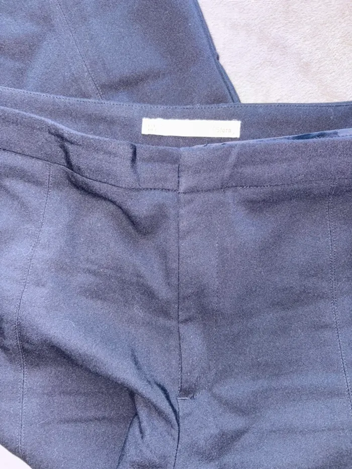 Pantalon à pinces femme Sfera taille 44 bleu marine en très bon état. - photo numéro 4
