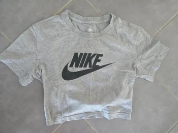 Tee shirt court Nike
