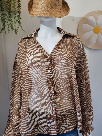 Chemise en voile avec fil doré