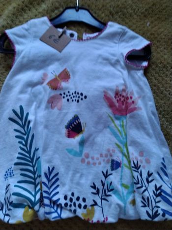 robe catimini 6 mois très bon état