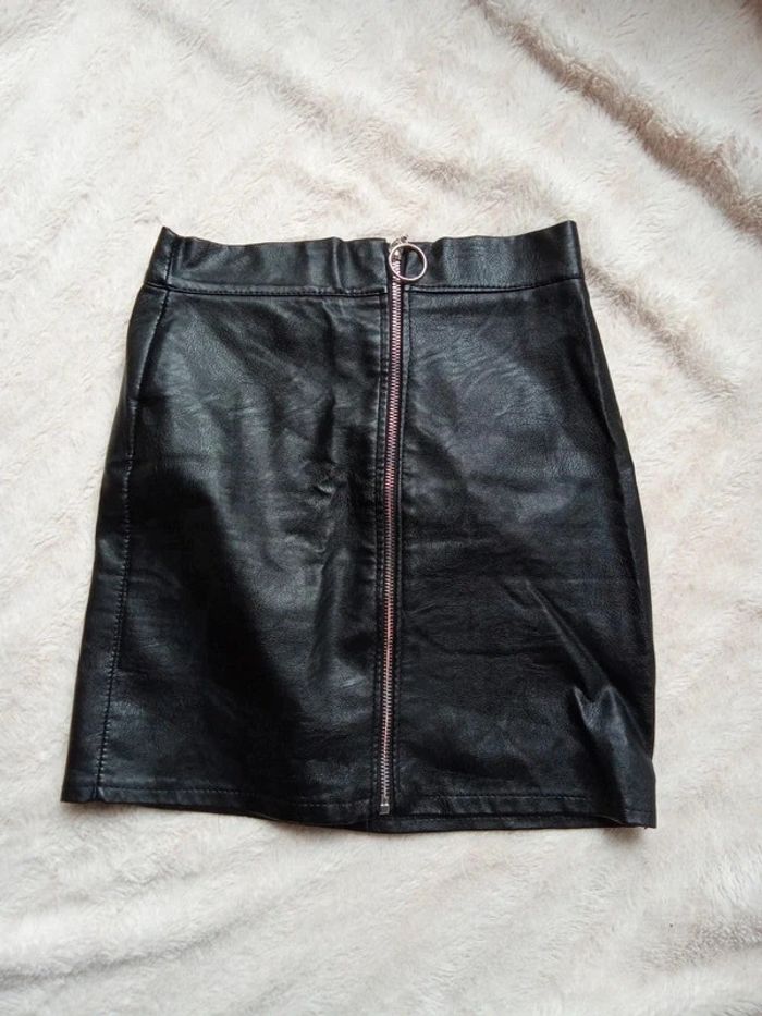Mini jupe simili cuir 🔄