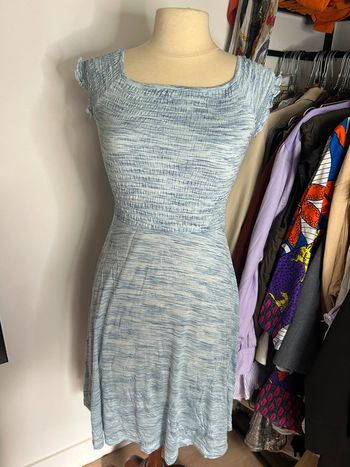 Robe patineuse beige et bleue