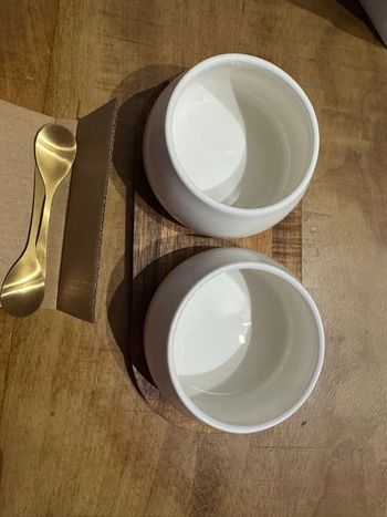 Lot de deux verrine+ plateau en acacia+ deux cuillères