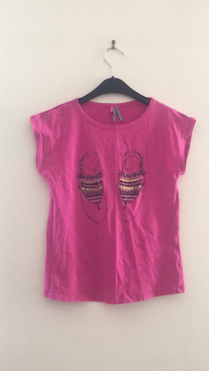 Teeshirt rose avec imprimé et strass
