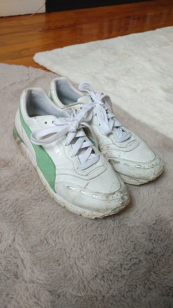 Basket Puma blanc et vert partiellement en cuir