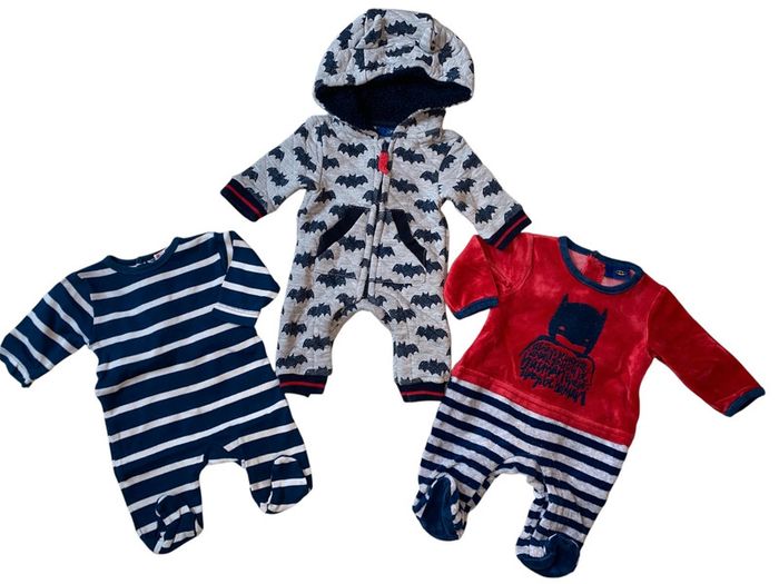 Lot de 2 pyjamas et 1 combinaison naissance