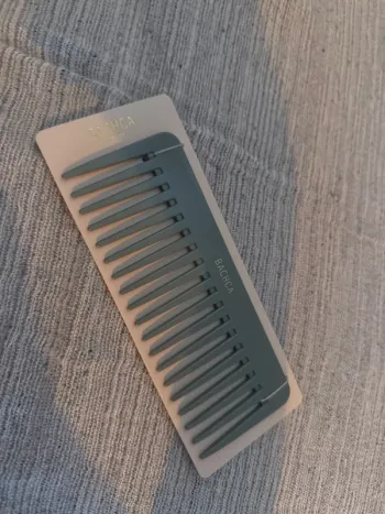 Peigne vert d’eau femme neuf cheveux