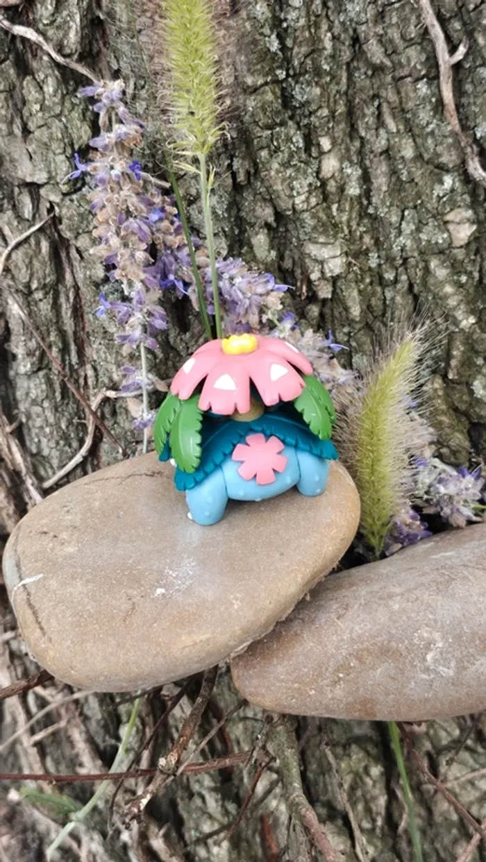 Super figurine Pokemon Nintendo tomy Mega-florizarre - photo numéro 2