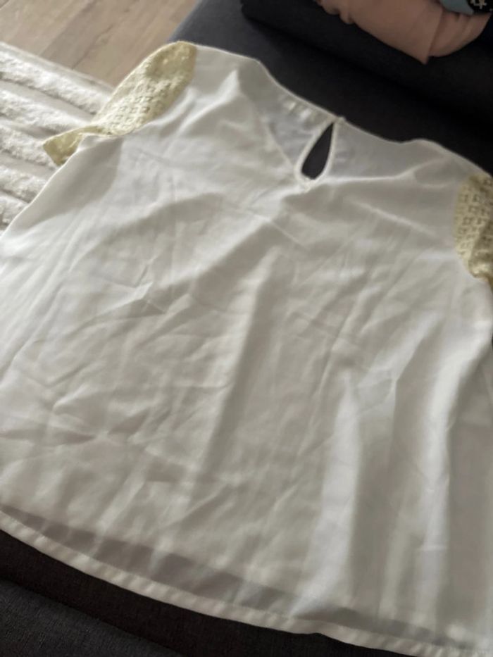 Tee shirt col V - photo numéro 3
