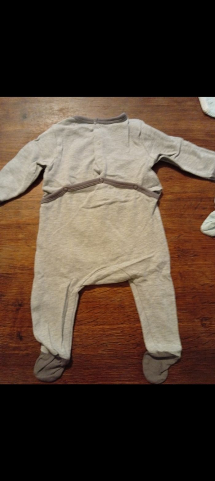 Lot de 3 pyjamas taille 3 mois - photo numéro 5