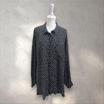 Chemise longue noire oversize motifs cœurs XL