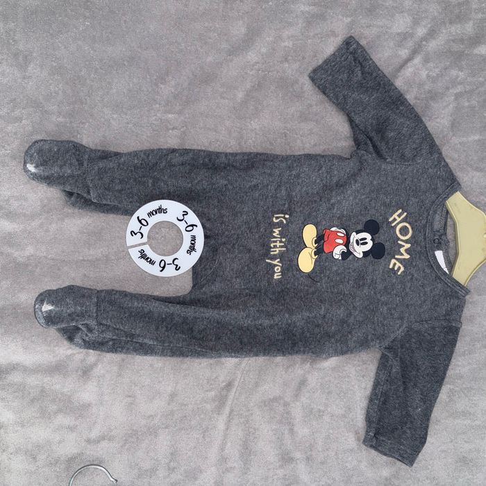 Lot pyjama bébé garçons ou mixte  disney 3 mois - photo numéro 2