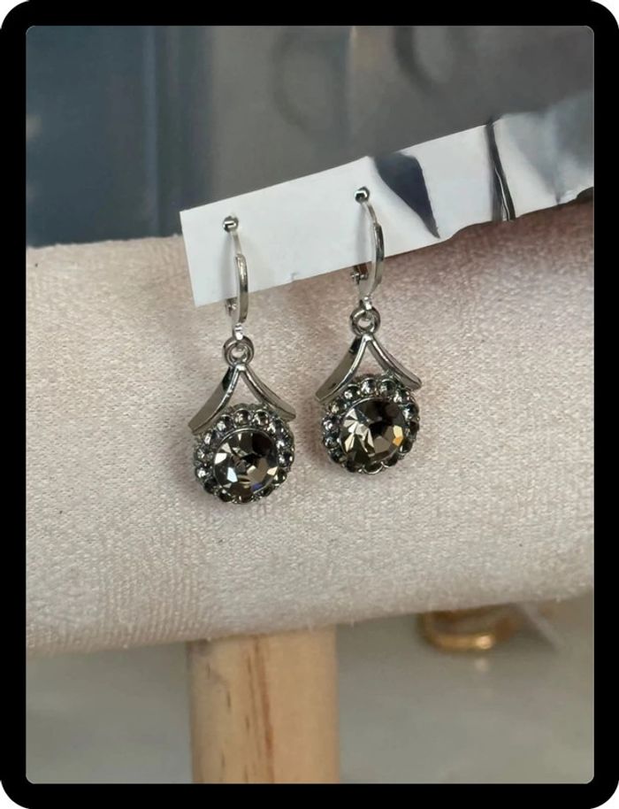 Boucles d’oreilles pendantes femmes