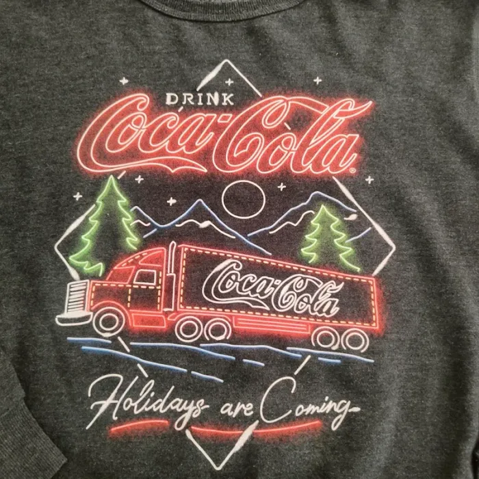 Pull Primark Coca-Cola - Taille 2XL - Très Bon État - photo numéro 2