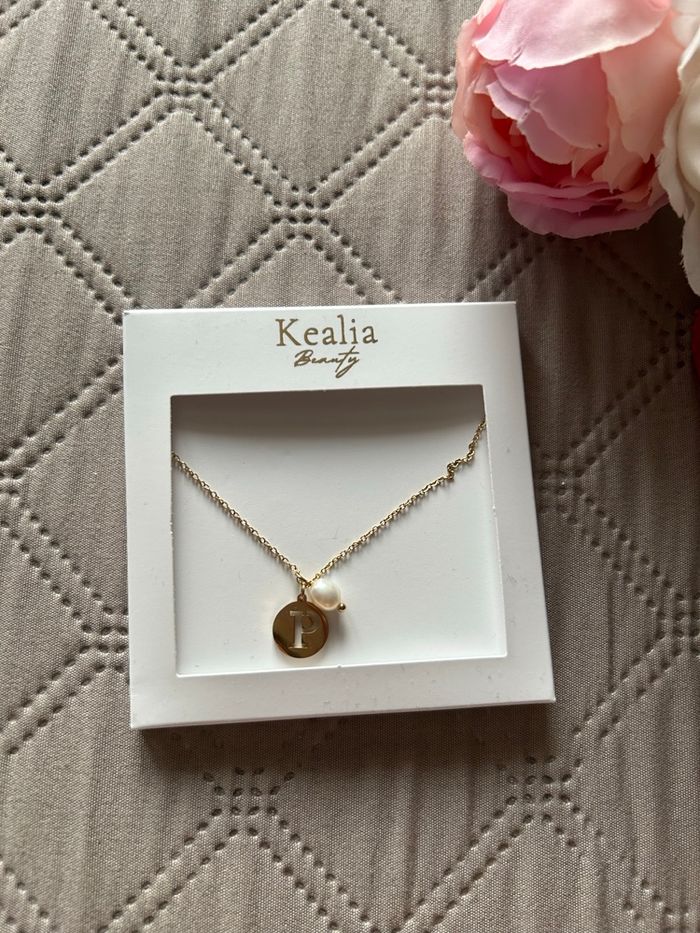 Collier Kealia Beauty initiale P - Acier Chirurgical 316L & Perle d’eau douce - photo numéro 1