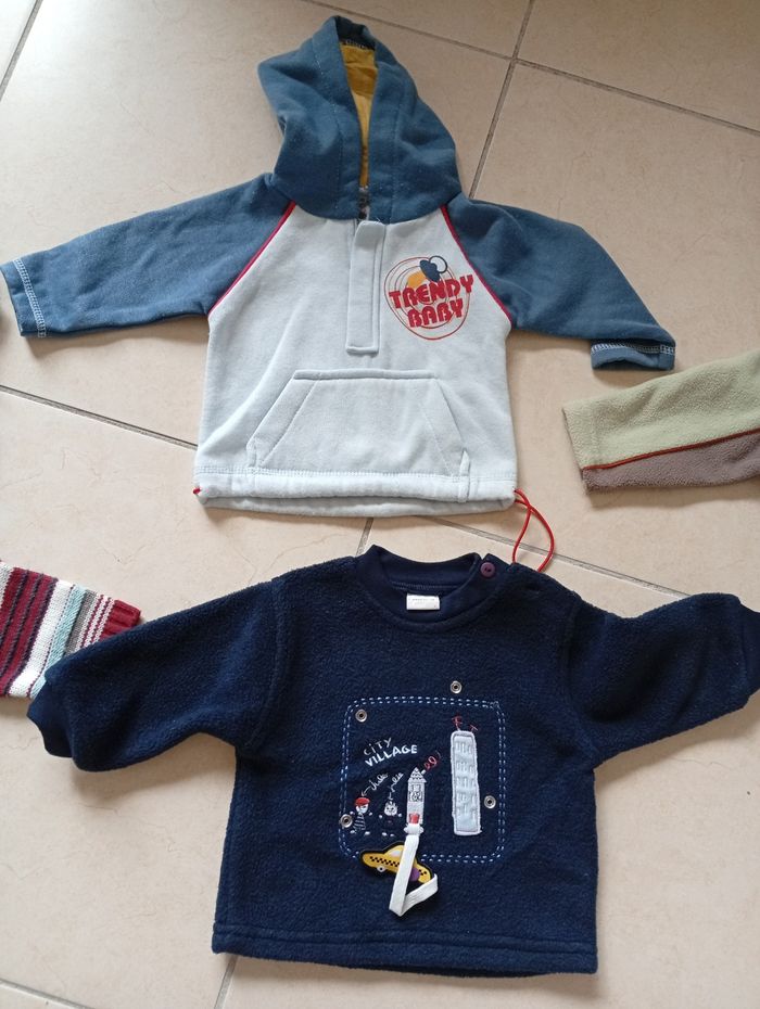 Lot de 5 pulls ou polaires - photo numéro 3