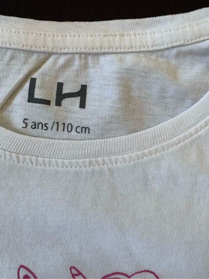 Tee shirt neuf - photo numéro 3
