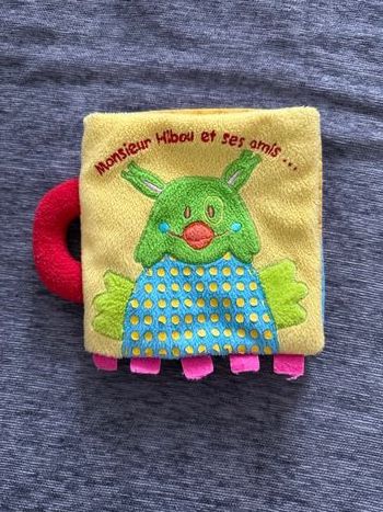 Livre en tissu bébé 
